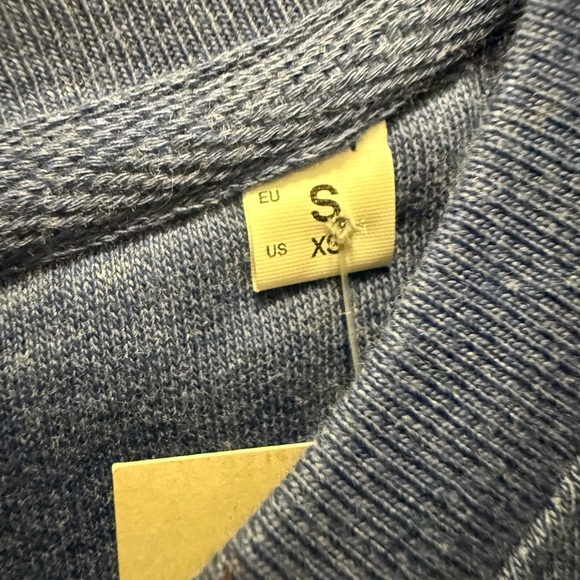 V&A Dundee Tartan Woman’s Blue Crew sweatshirt size XS UK exclusive - Picture 5 of 6